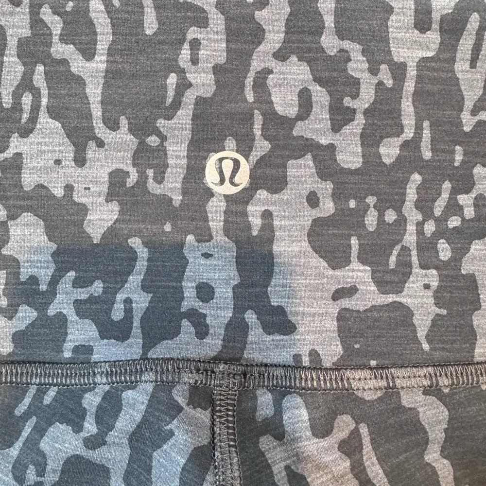 lululemon athletica Gray‎ Camo Athletic Leggings, Size 10
